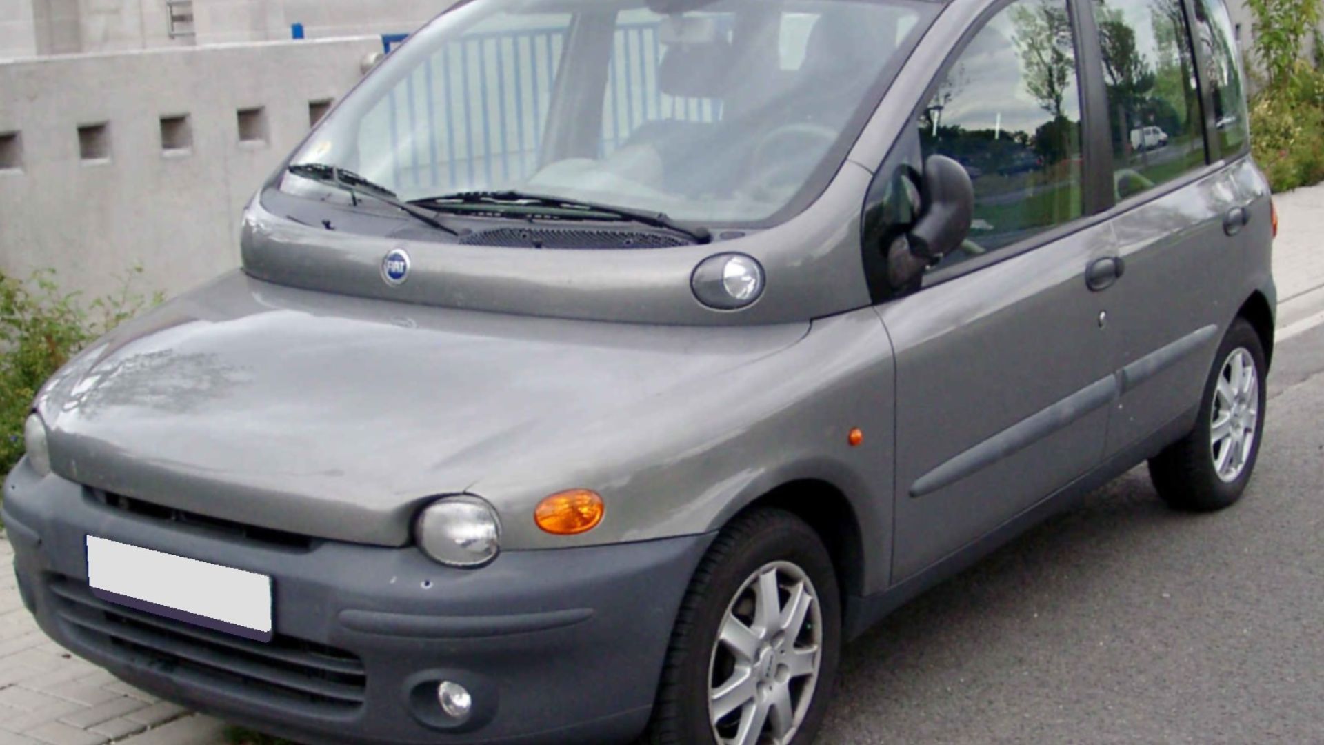 File:Fiat Multipla front 20080825.jpg