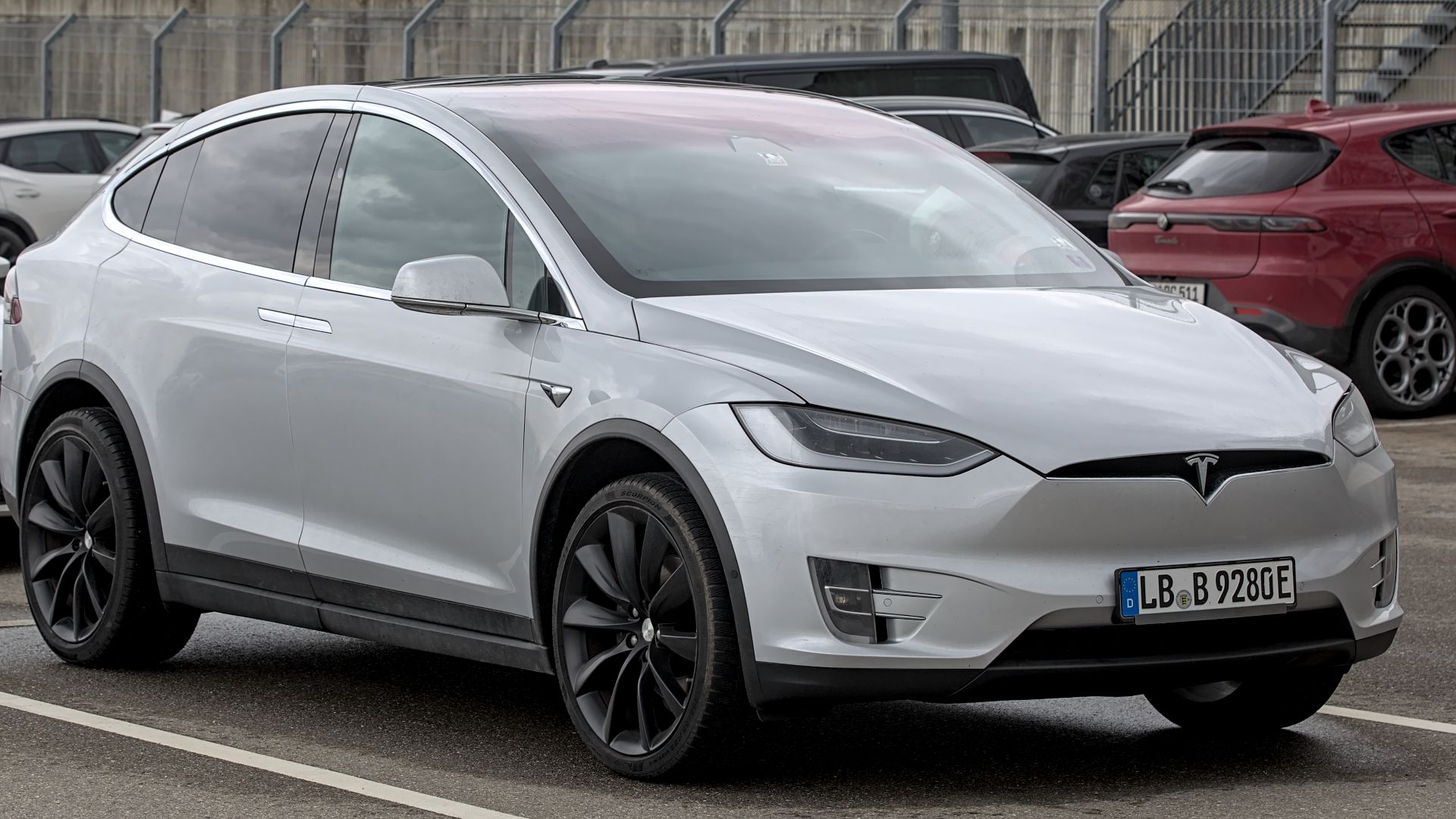 File:Tesla Model X 100D 1X7A6736.jpg