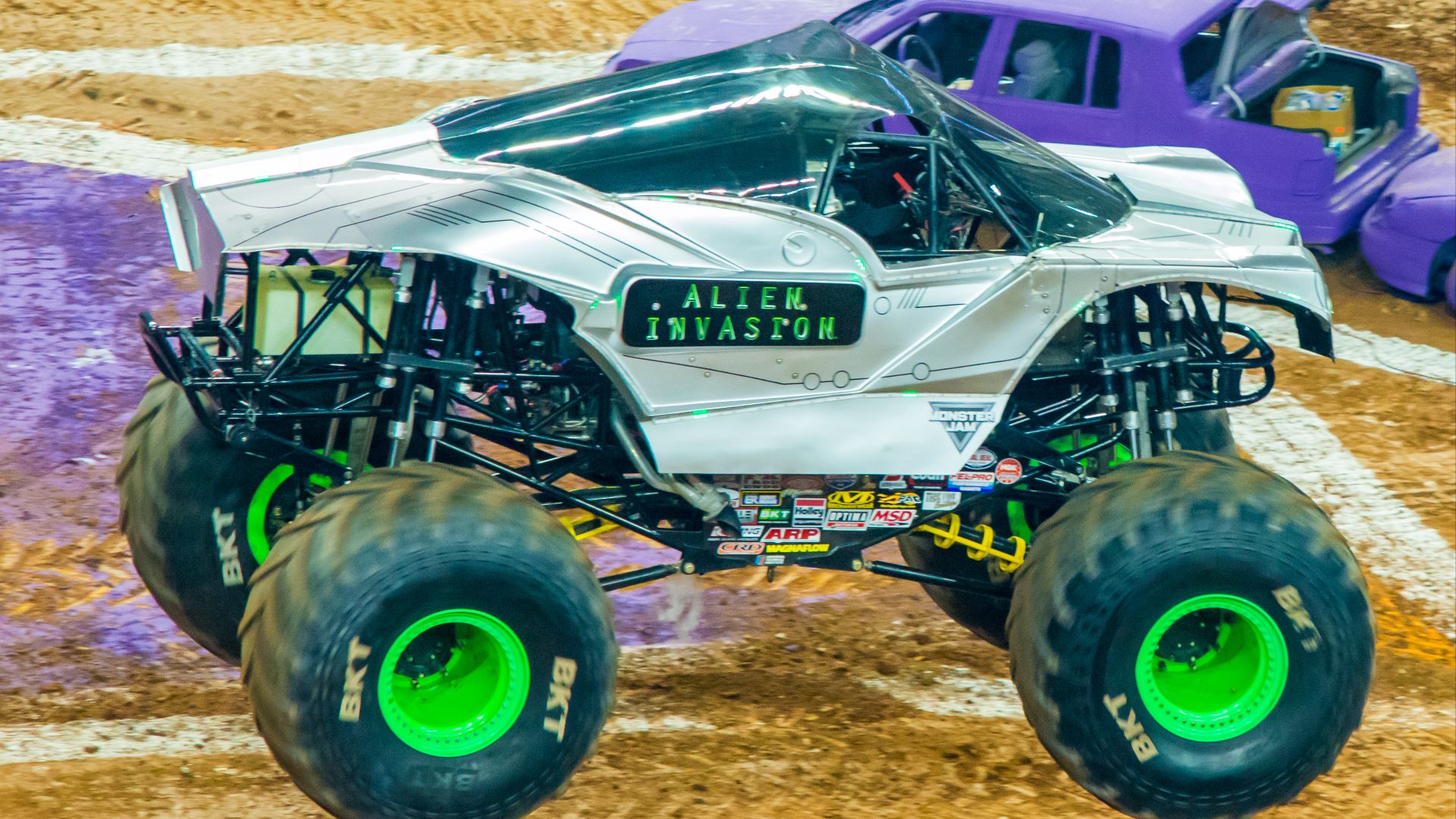 File:Alien Invasion Monster Truck.jpg