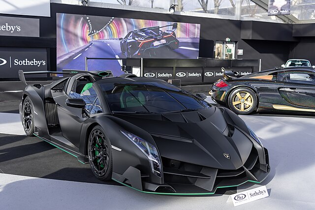 Lamborghini Veneno Roadster (53319026805)