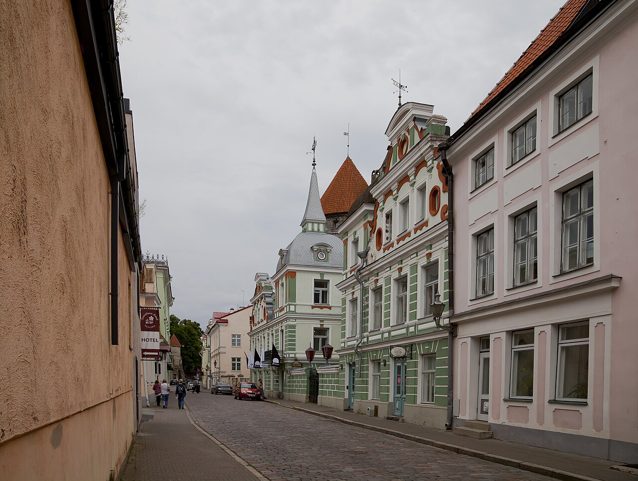 Calle Uus, Tallin, Estonia, 2012-08-05, Dd 05