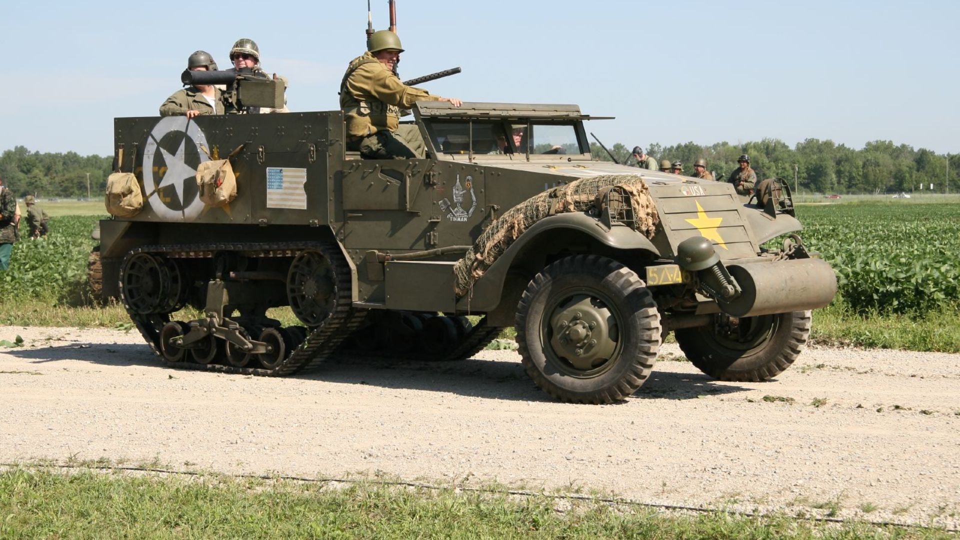 File:M3 Half Track, Thunder Over Michigan 2006.jpg