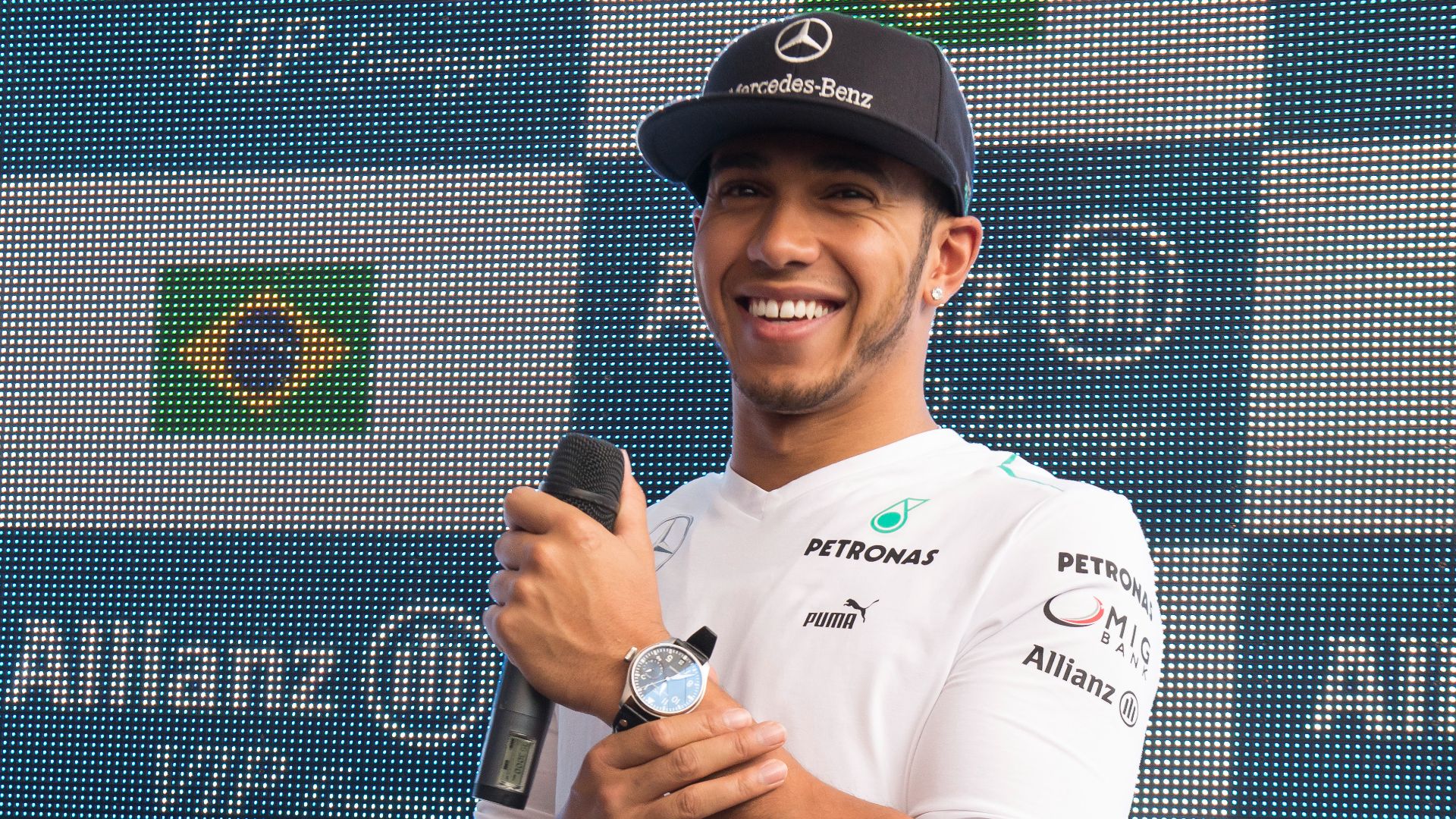 File:Lewis Hamilton Allianz VIP Lounge 2013.jpg
