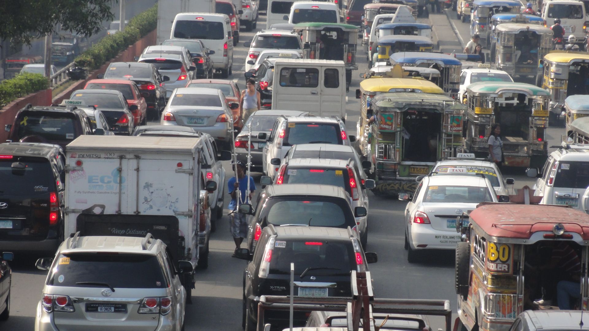 File:Heavy road traffic (andalucia, sampaloc, Manila)(2014-11-12).jpg