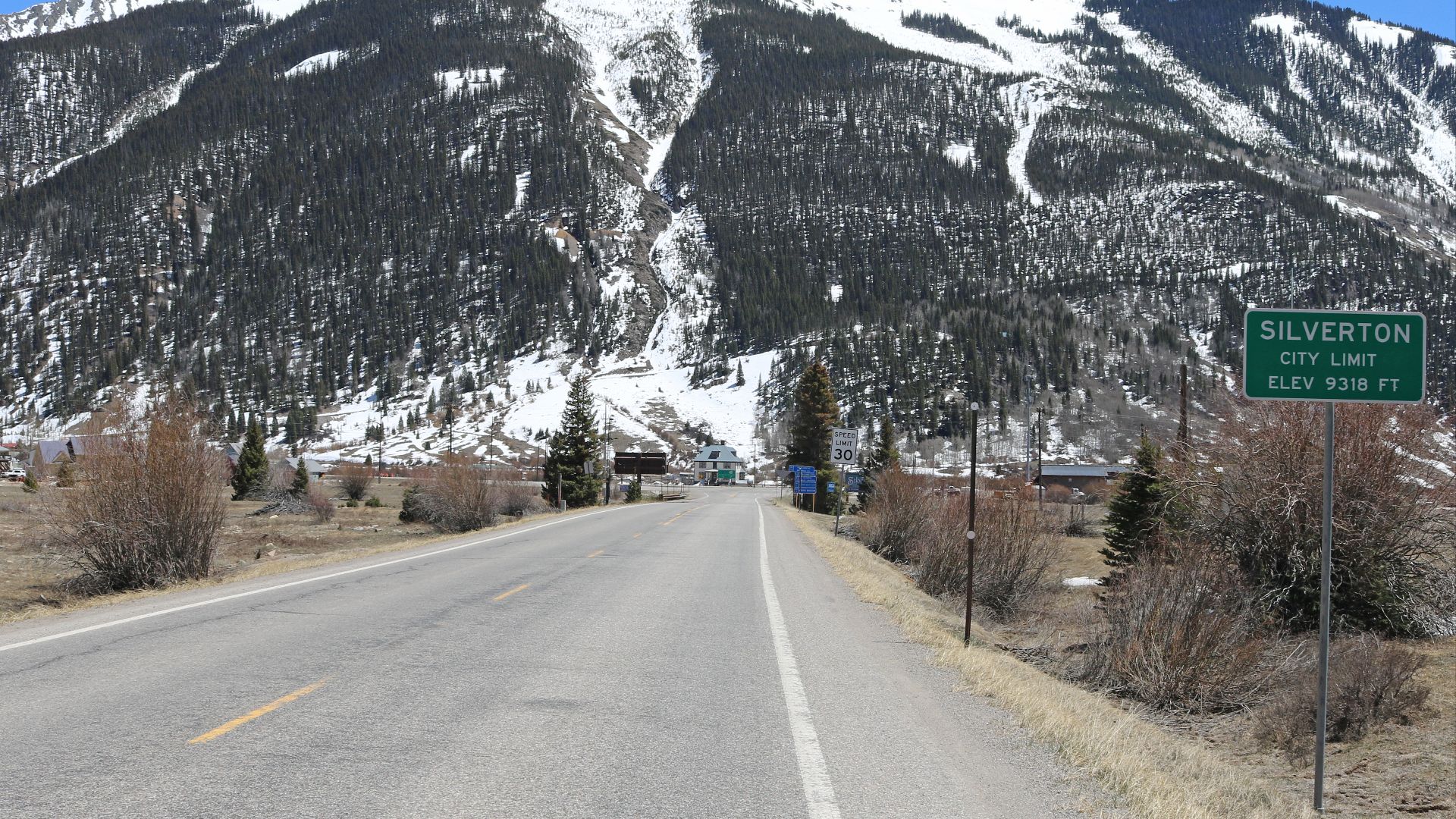 File:Silverton (Colorado) city limit sign.JPG