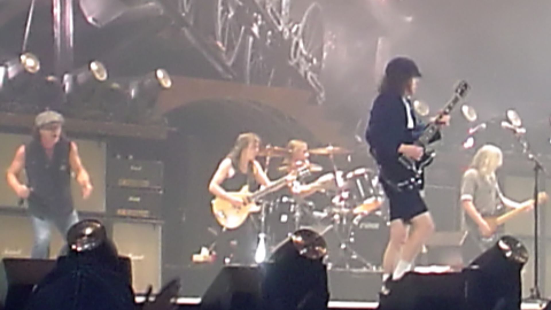 File:ACDC In Tacoma 2009.jpg