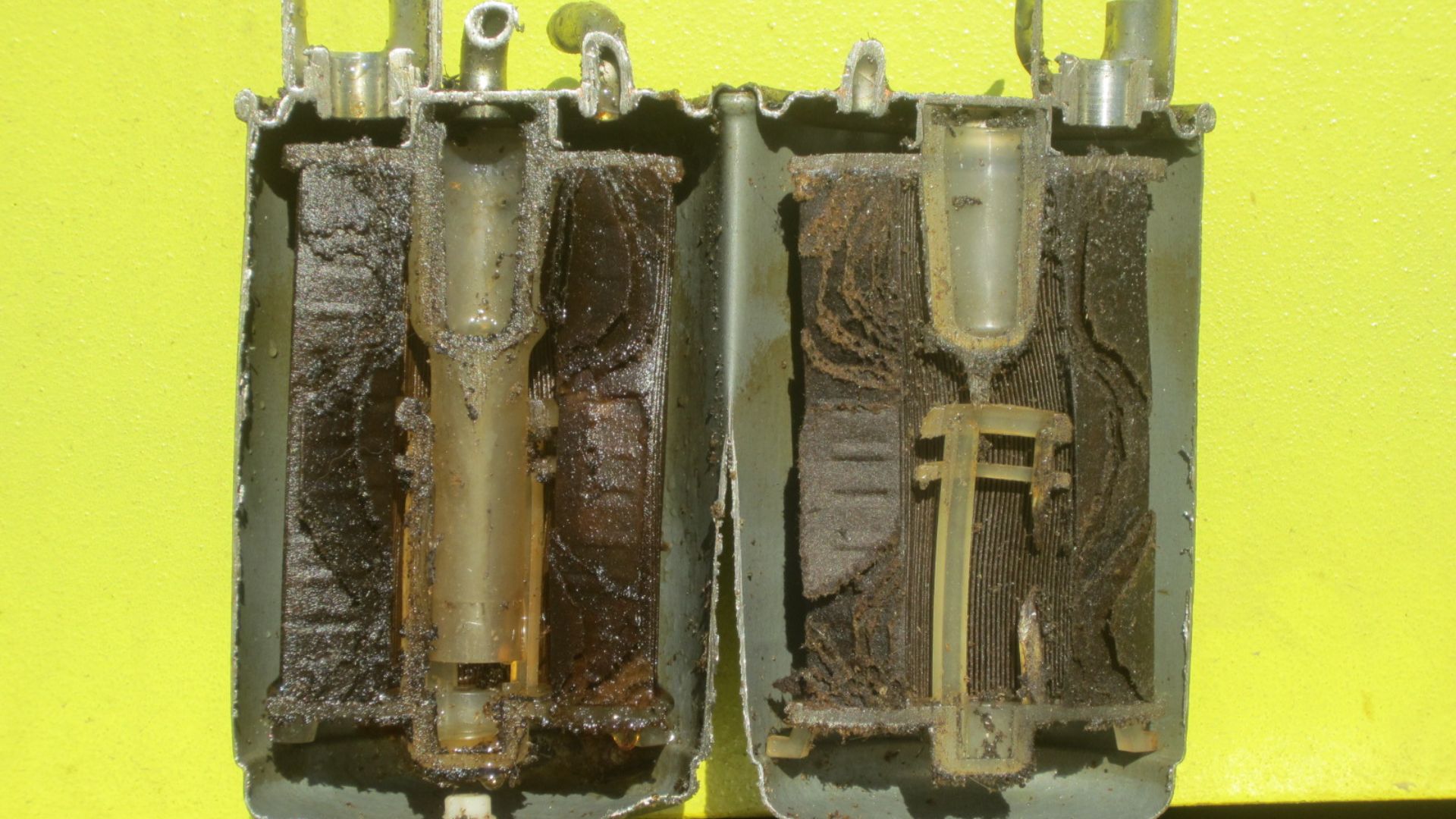 File:Fuelfilter open.jpg