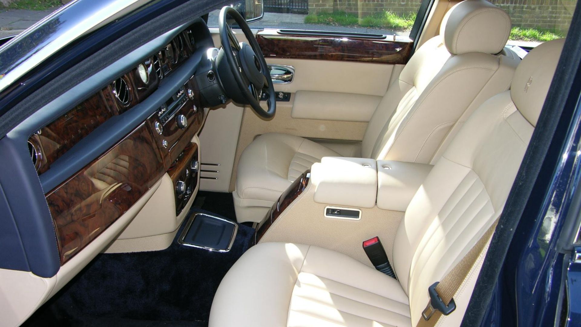 File:2007 Rolls Royce Phantom - Flickr - The Car Spy (25).jpg