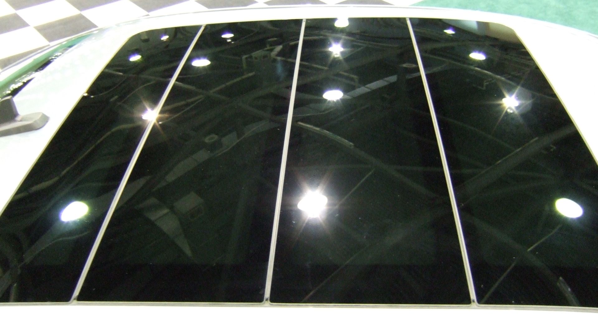 File:PontiacG6Roof.JPG