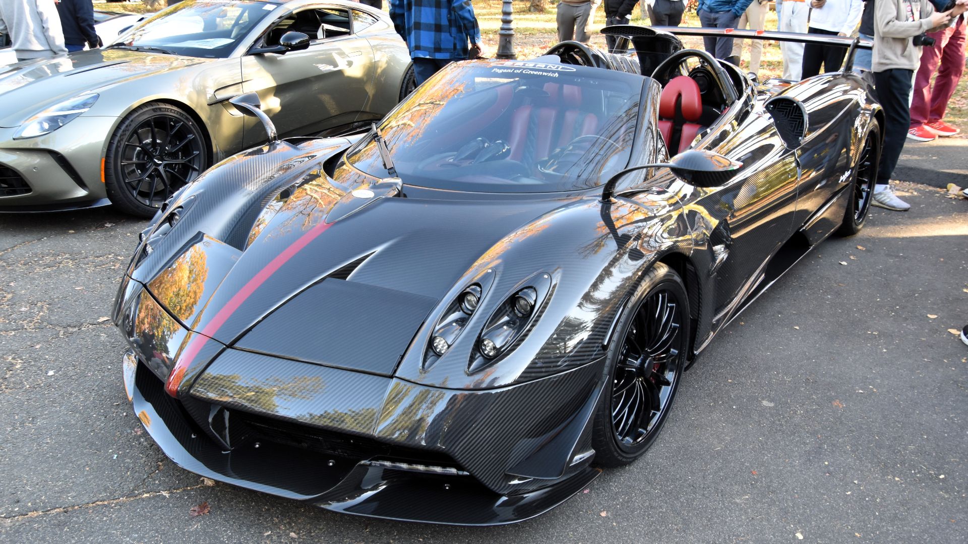 File:Pagani Huayra Roadster (2017).jpg