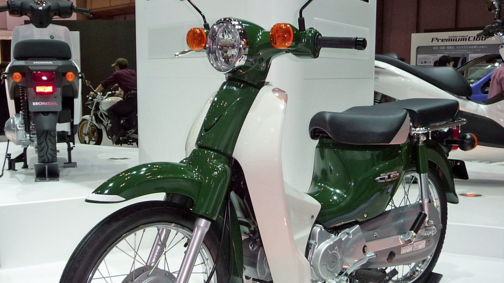 File:Honda Super CUB 110 at the TMS 2009.JPG