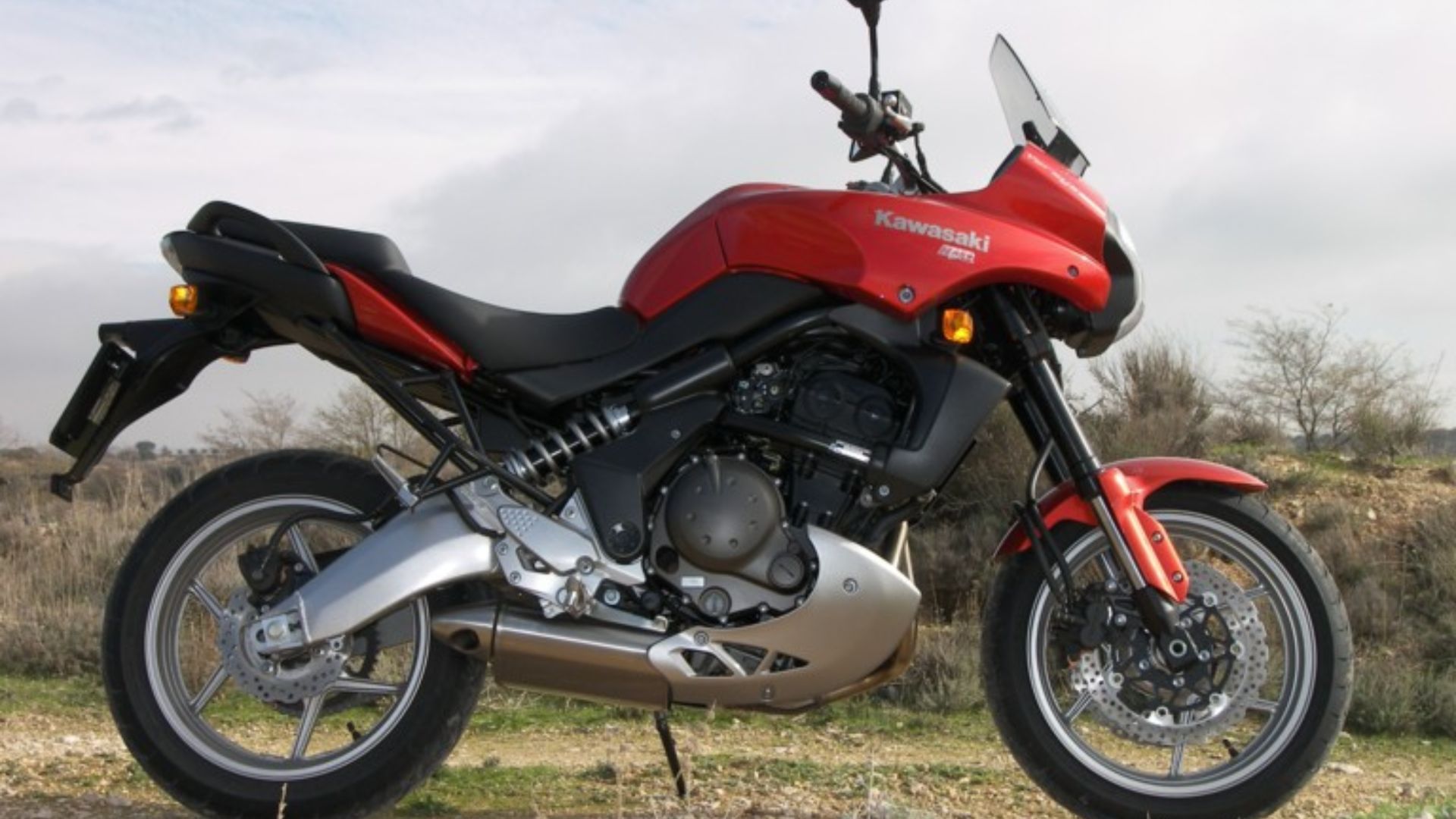 File:Kawasaki Versys red.jpg