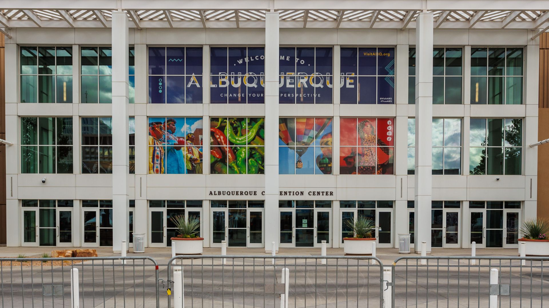 File:Albuquerque Convention Center 3rd Street facade.jpg