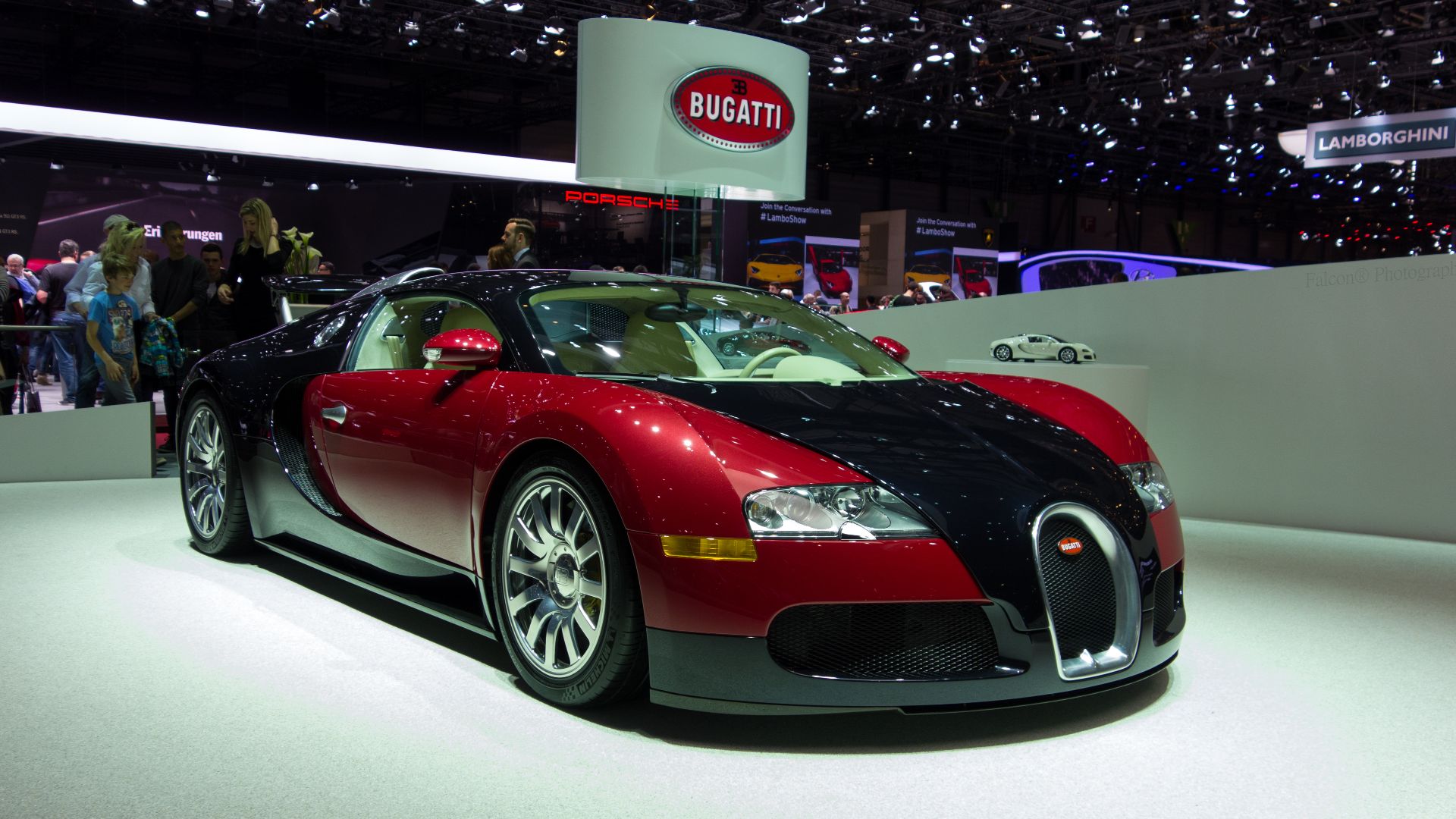 File:Bugatti Veyron 16.4 2005 (26779947960).jpg