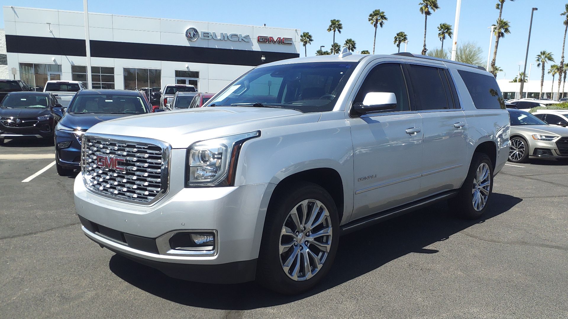 File:19 GMC Yukon XL Denali.jpg