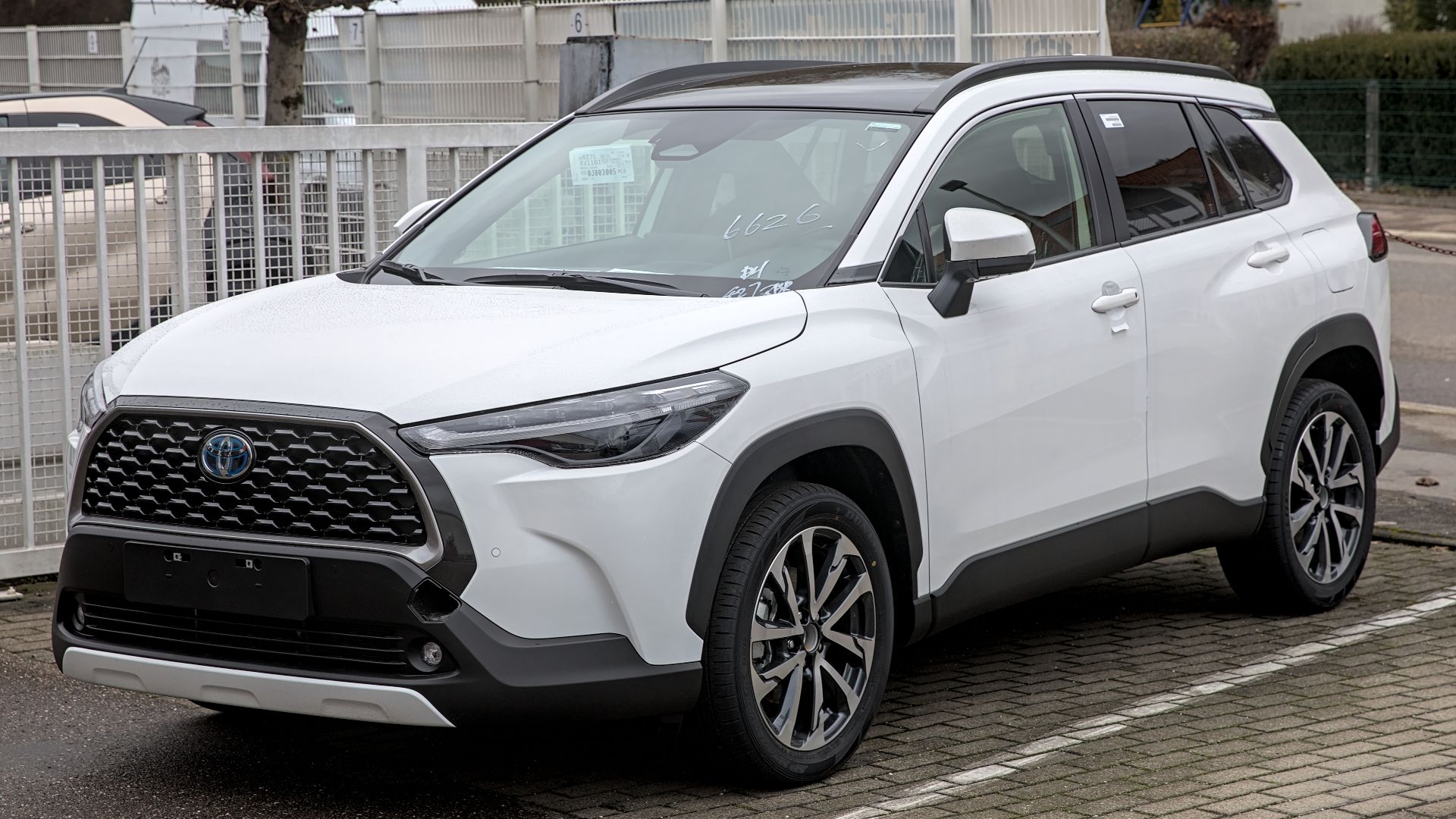 File:Toyota Corolla Cross Hybrid 1X7A6357.jpg