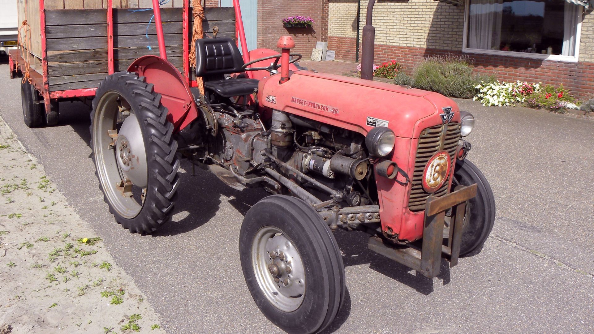 File:Massey Ferguson 35 (1).jpg