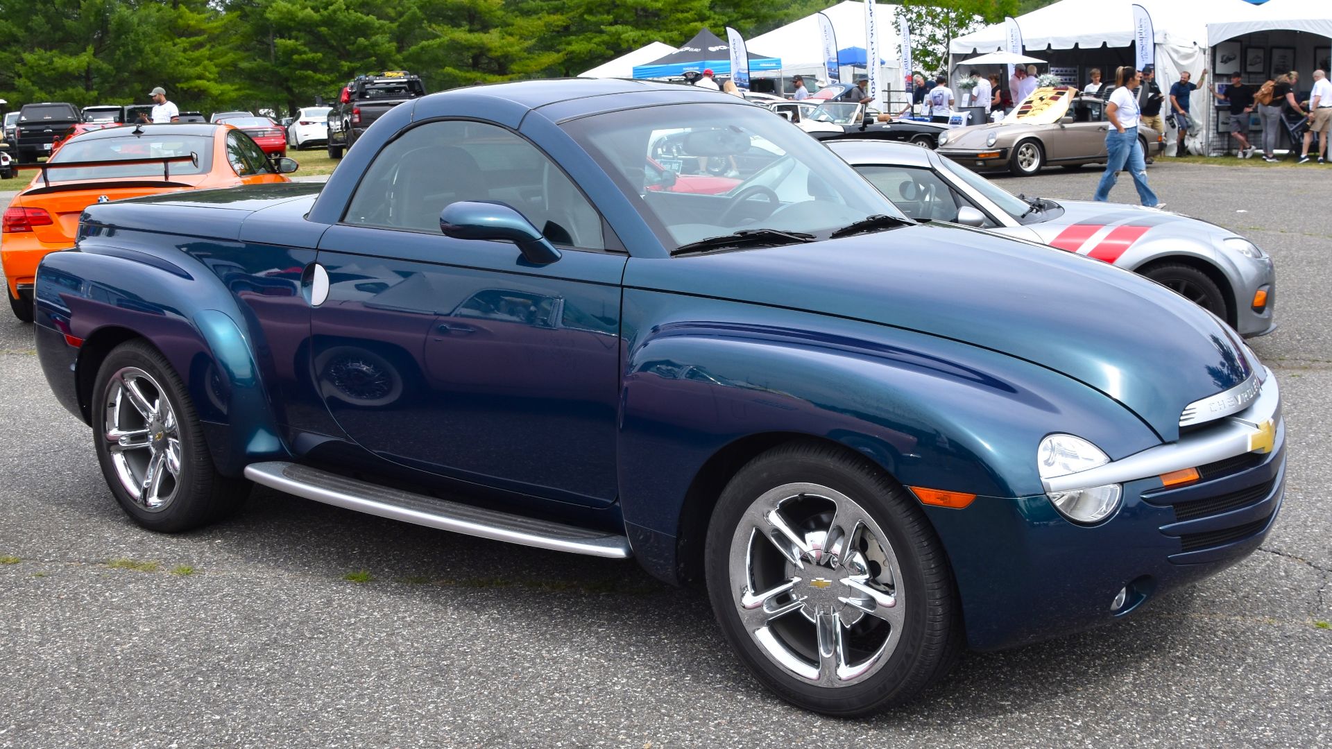 File:Chevrolet SSR (2006) (52228326199).jpg