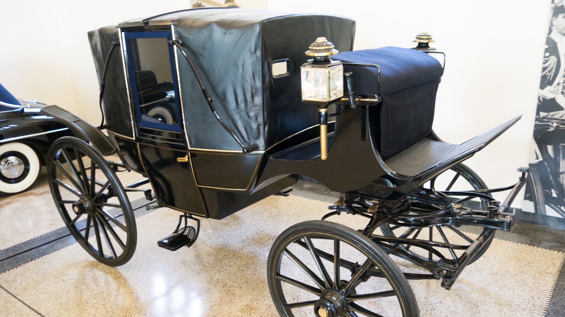 File:Landauer carriage (40599495191).jpg