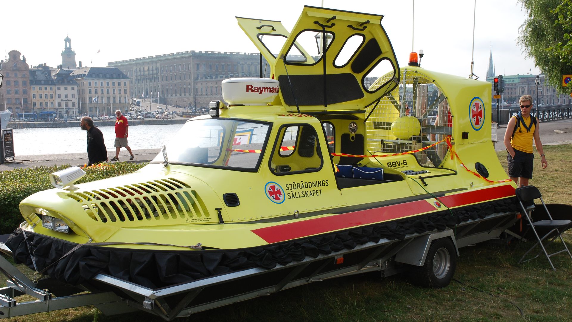 File:SSRS hovercraft.JPG