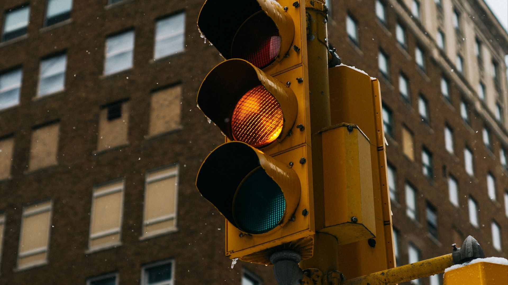 traffic light on red light