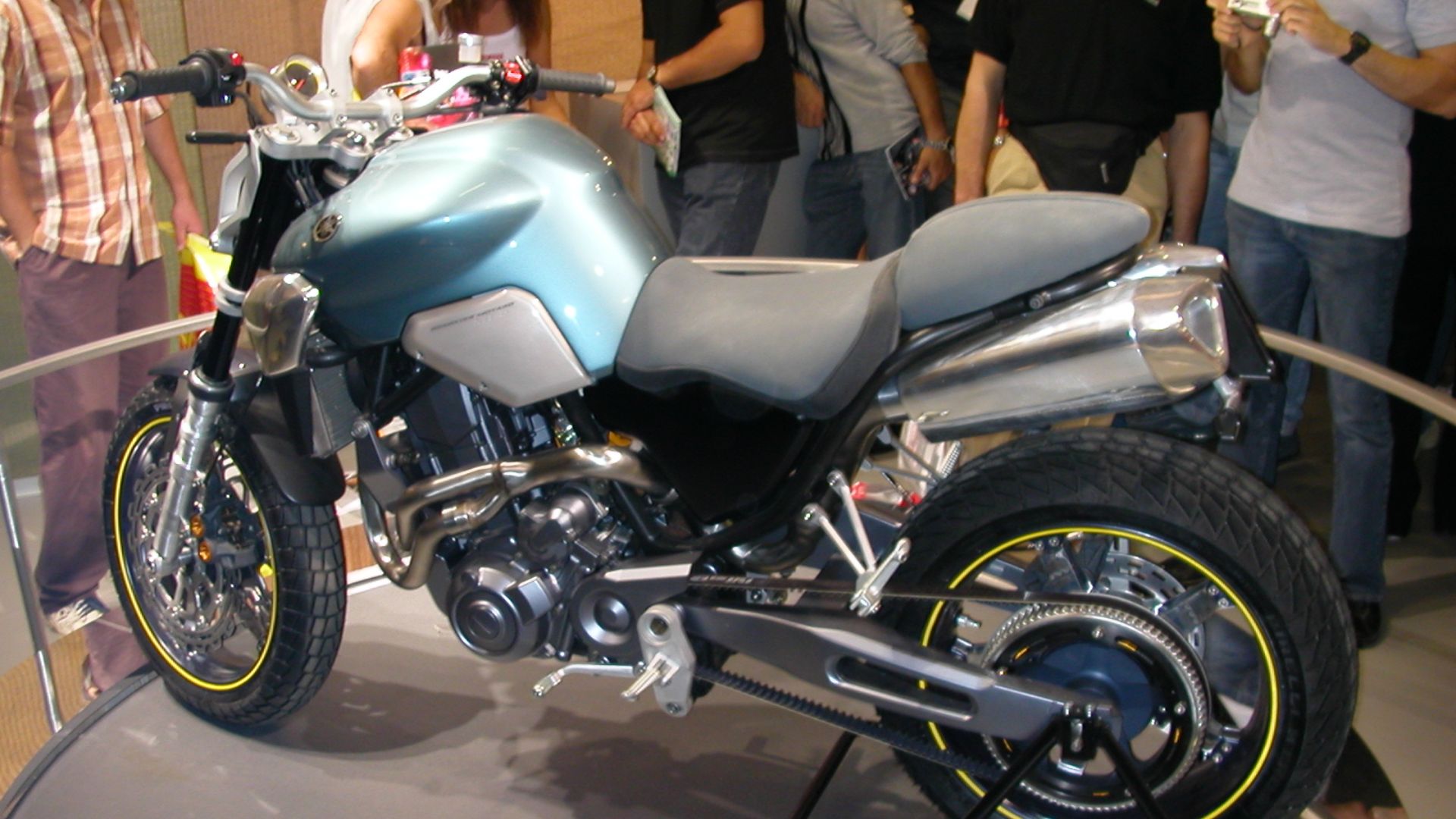 File:2003 Yamaha MT-03 Concept(1).JPG