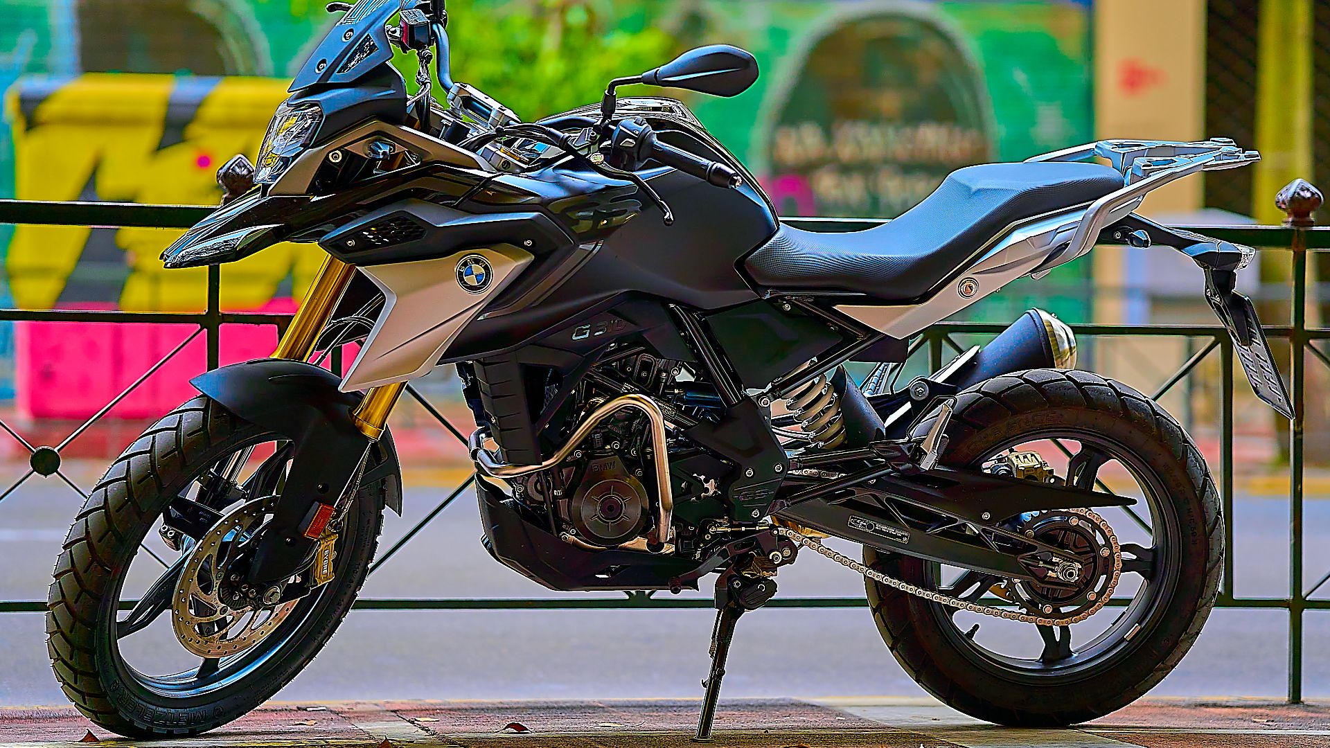 File:BMW G motorcycle in Athens on June 25, 2023.jpg