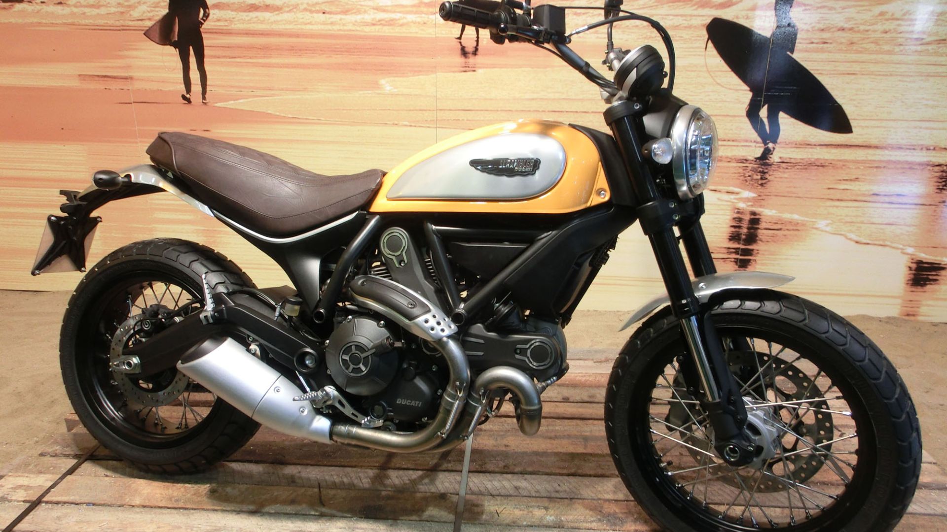 File:Ducati Scrambler Classic 2014.jpg