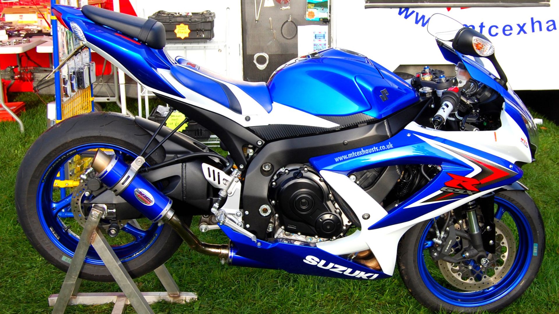 File:Flickr - ronsaunders47 - SUZUKI. GSX R-1000.jpg