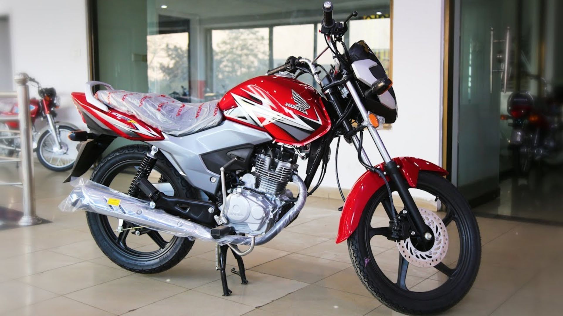 File:CB 125 F in Pakistan.jpg