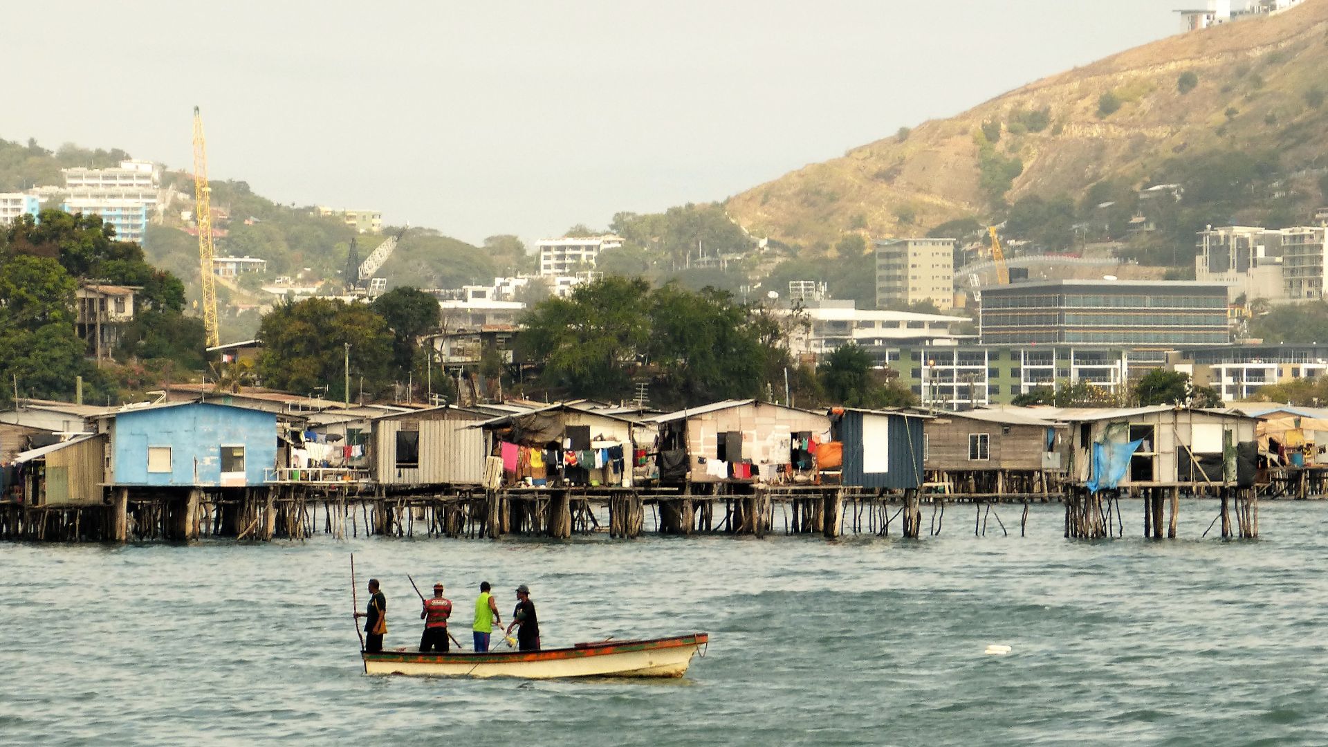 File:Stilt houses - Port Moresby (48641133468).jpg