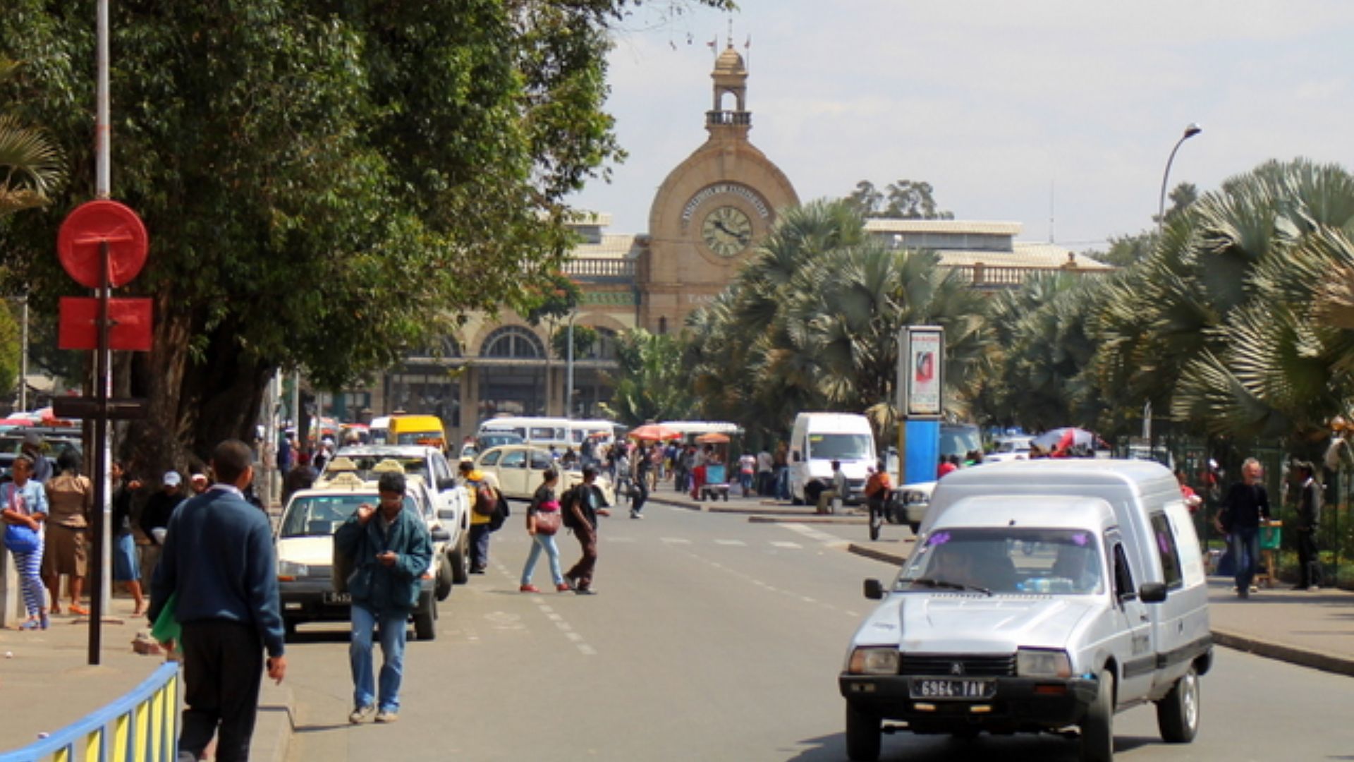 File:Antananarivo september 2015 01.JPG