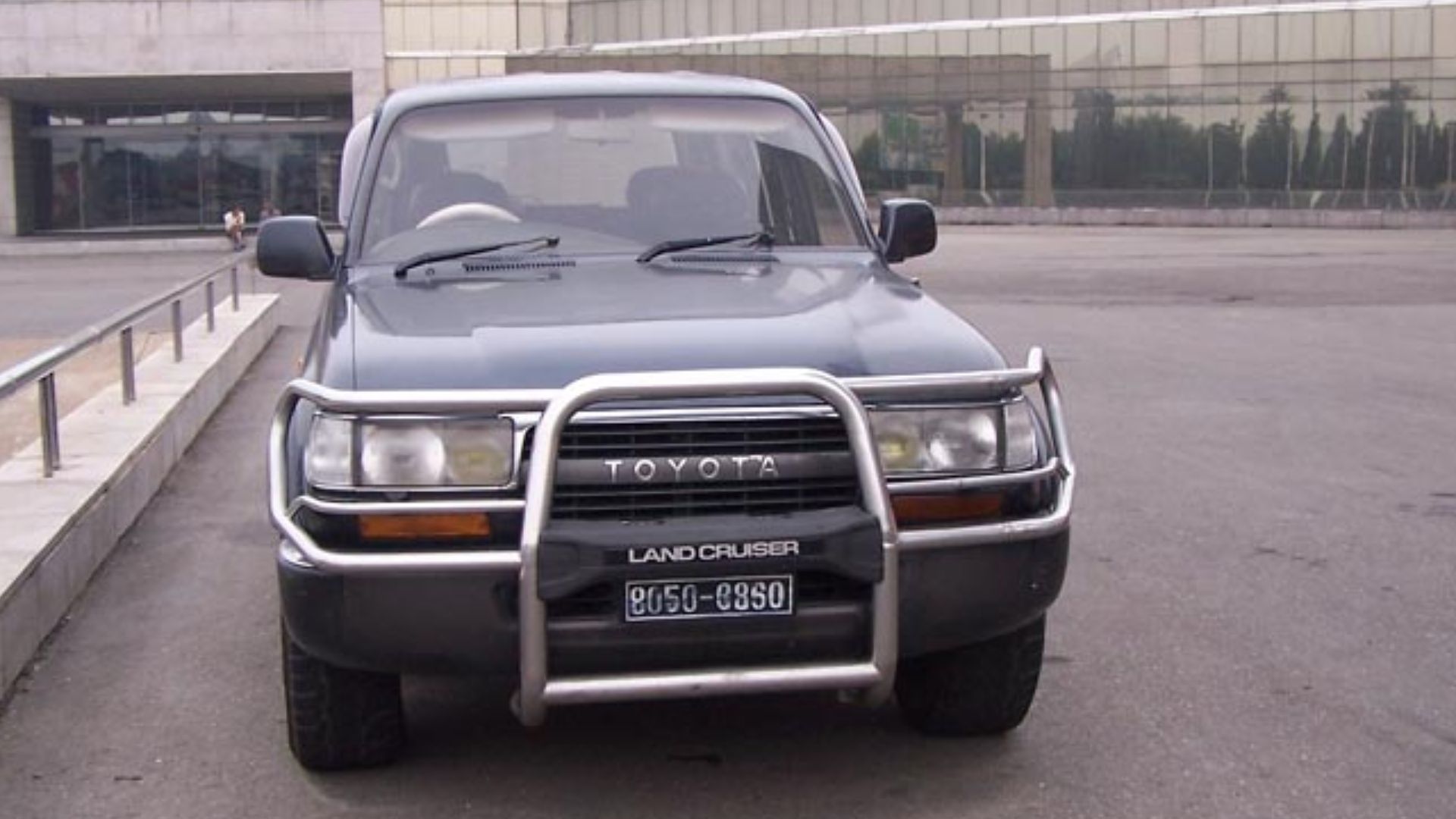 File:Pyongyang Toyota Landcruiser.jpg