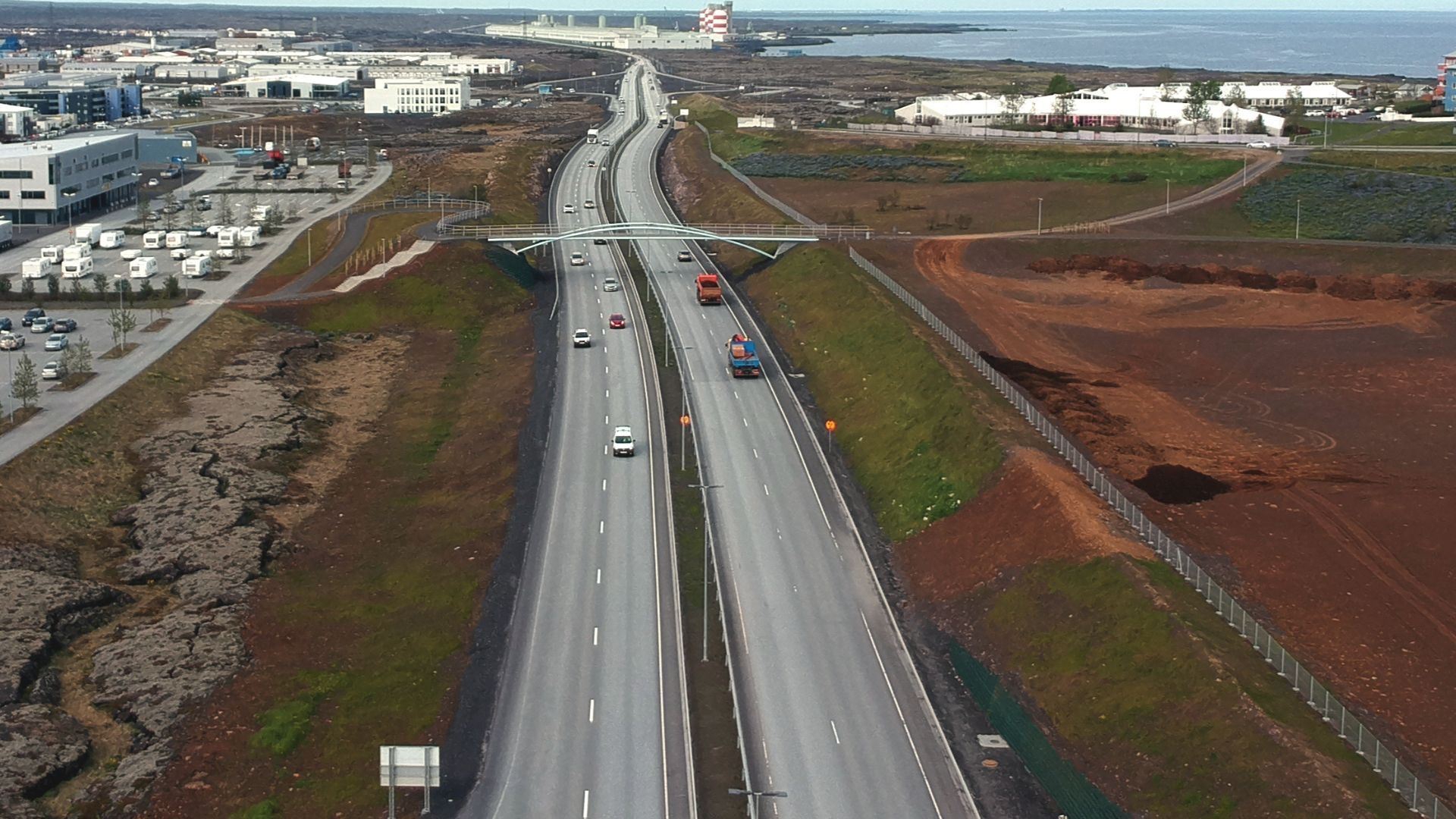 File:Reykjanesbraut í Hafnarfirði.jpg