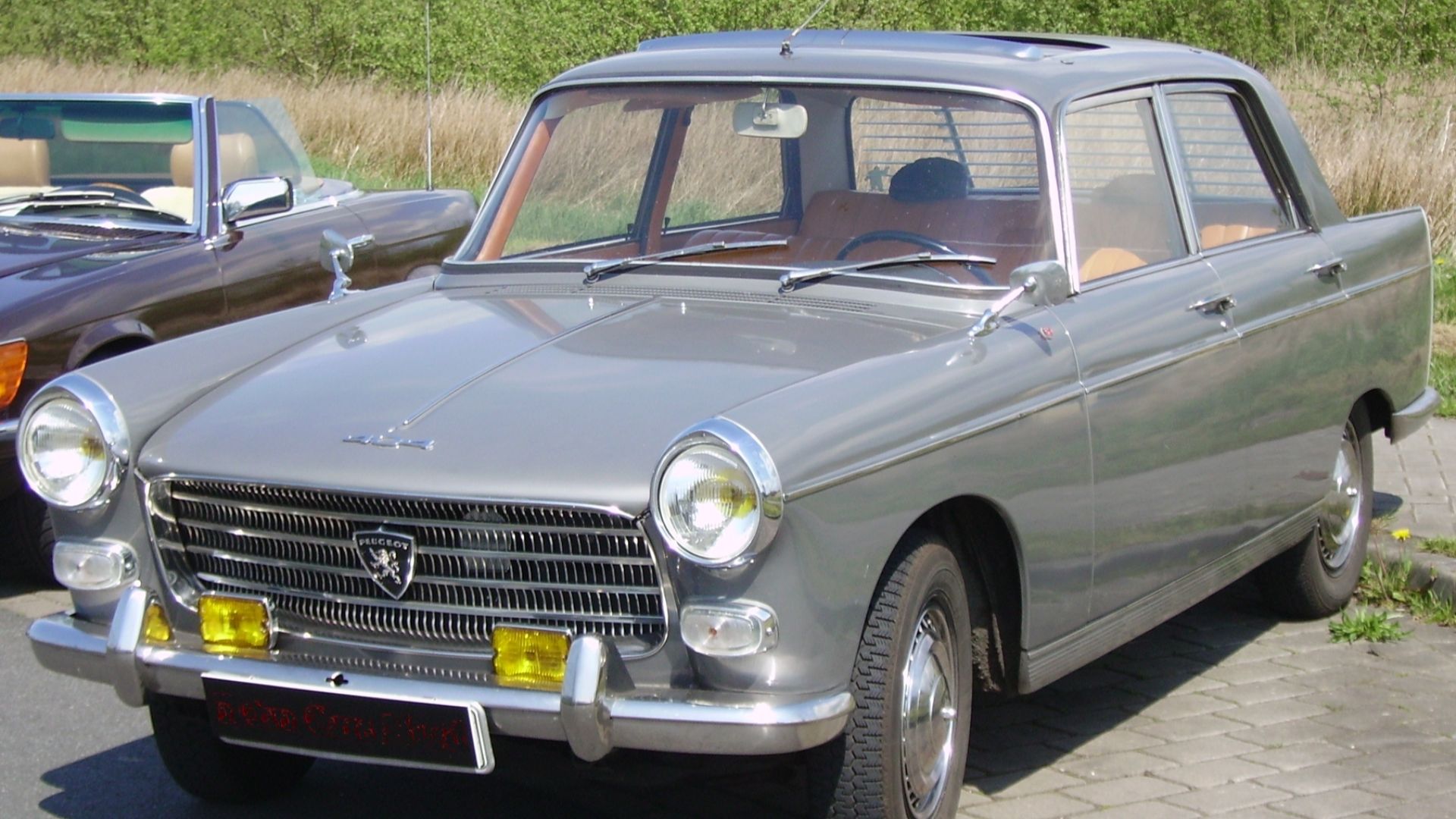 File:Peugeot 404 Injection.jpg