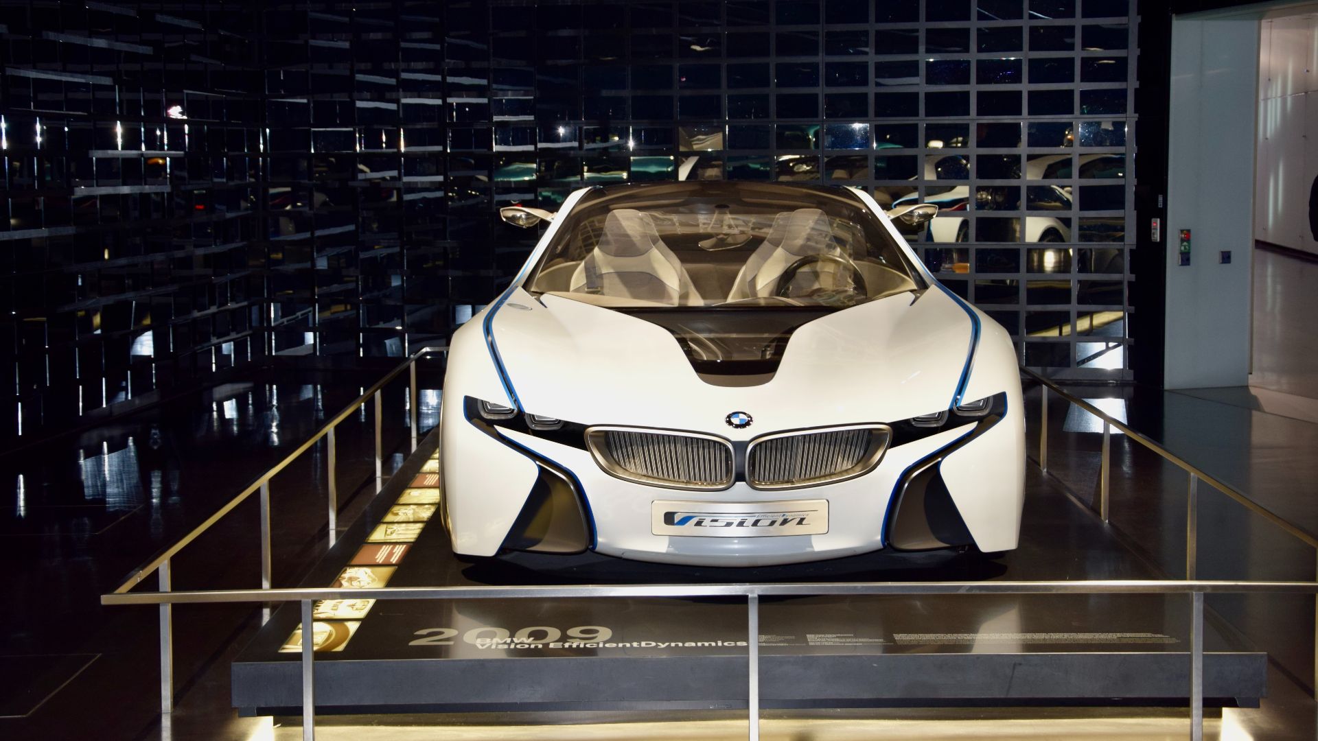 File:2009 BMW Vision EfficientDynamics Concept, BMW Museum Munich Germany Ank Kumar Infosys Limited 02.jpg