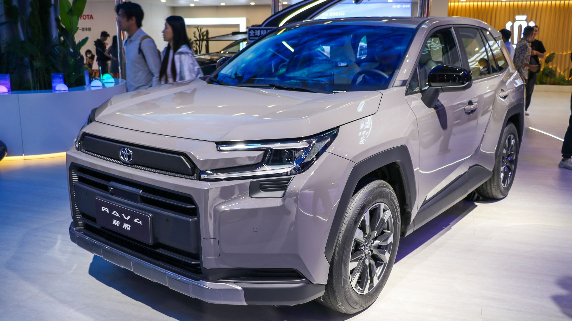 File:Toyota RAV4 2026 For Guangzhou Auto Show 2025.jpg