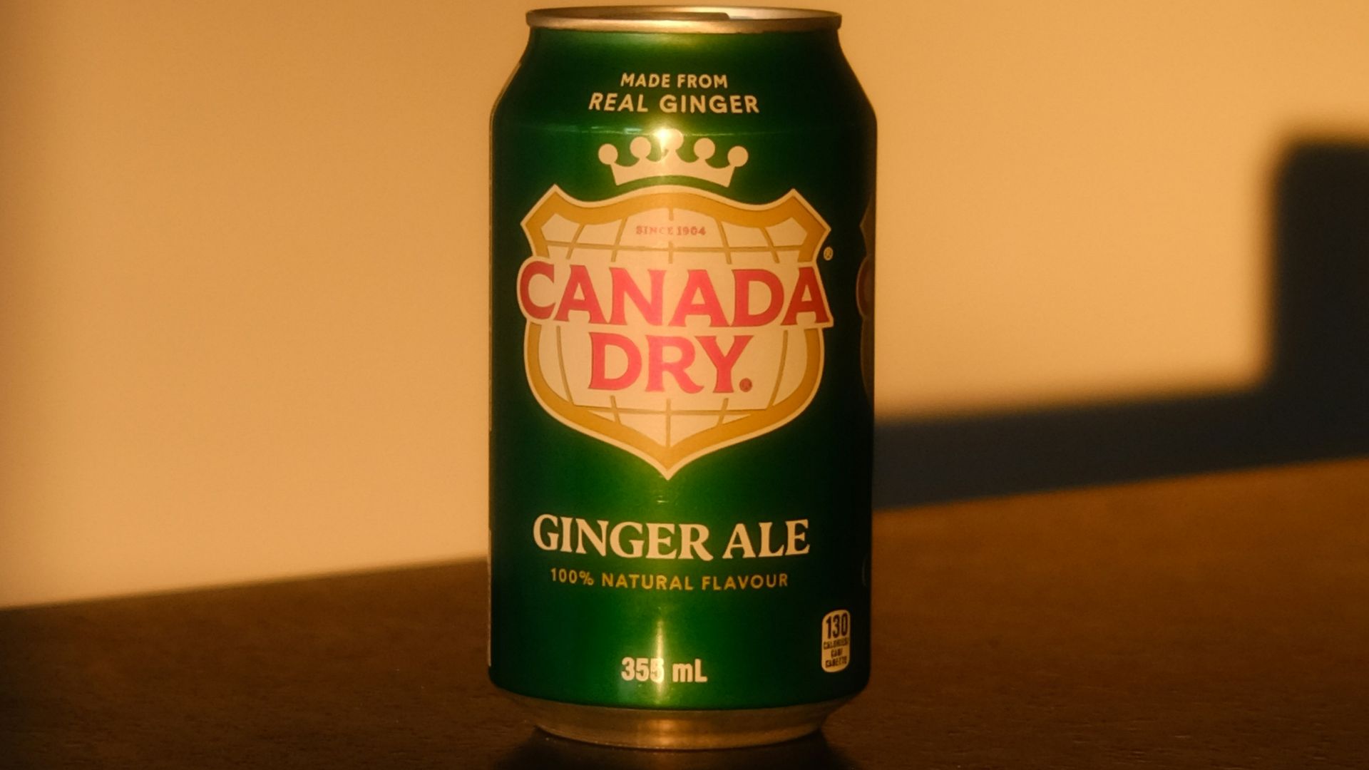 A can of canada dry ginger ale.