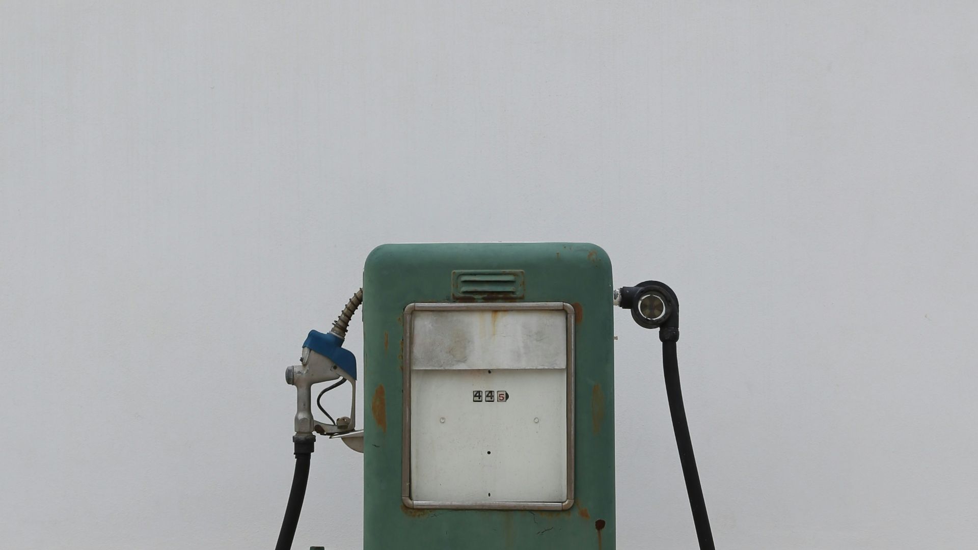 green and black industrial machine