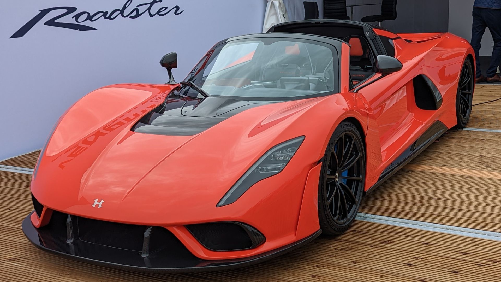 File:2022 Hennessey Venom F5 Roadster 1.jpg