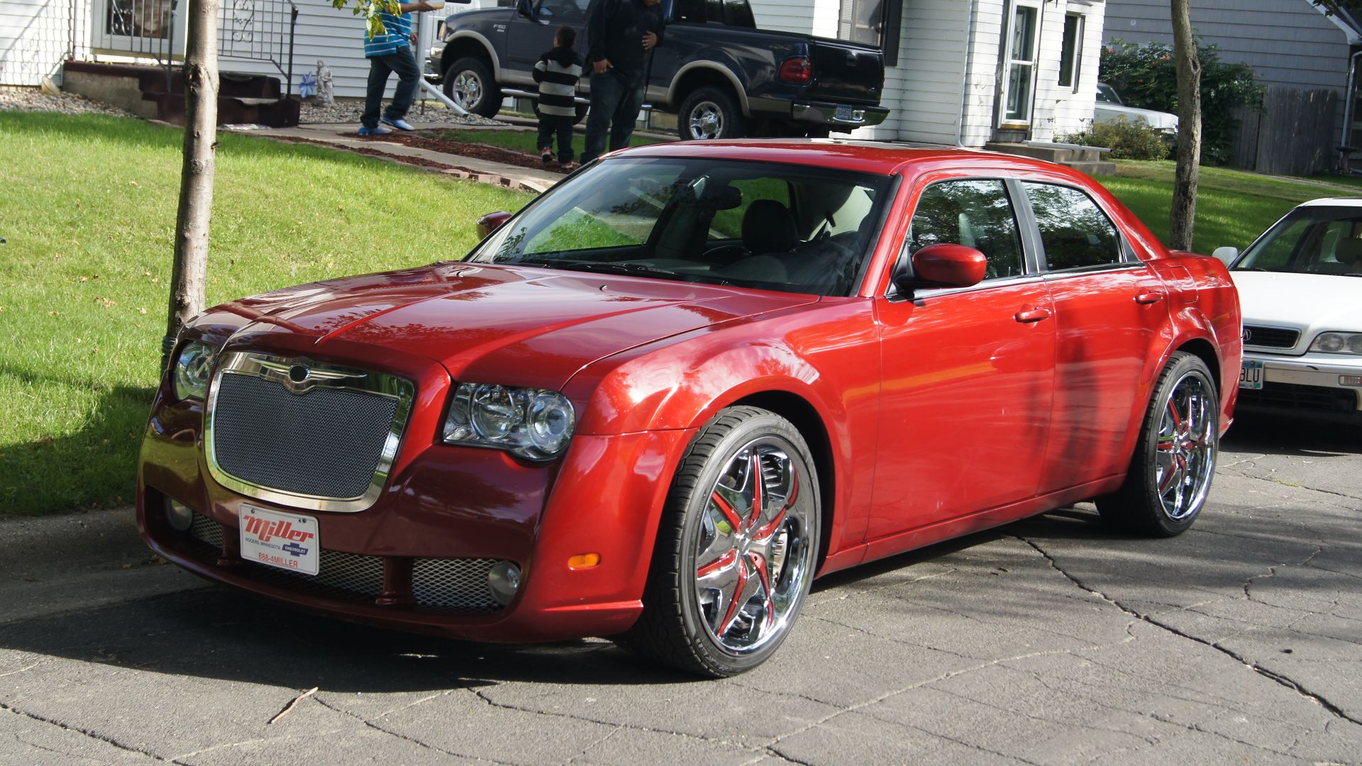 File:2007 Chrysler 300 SRT8 (15055202697).jpg
