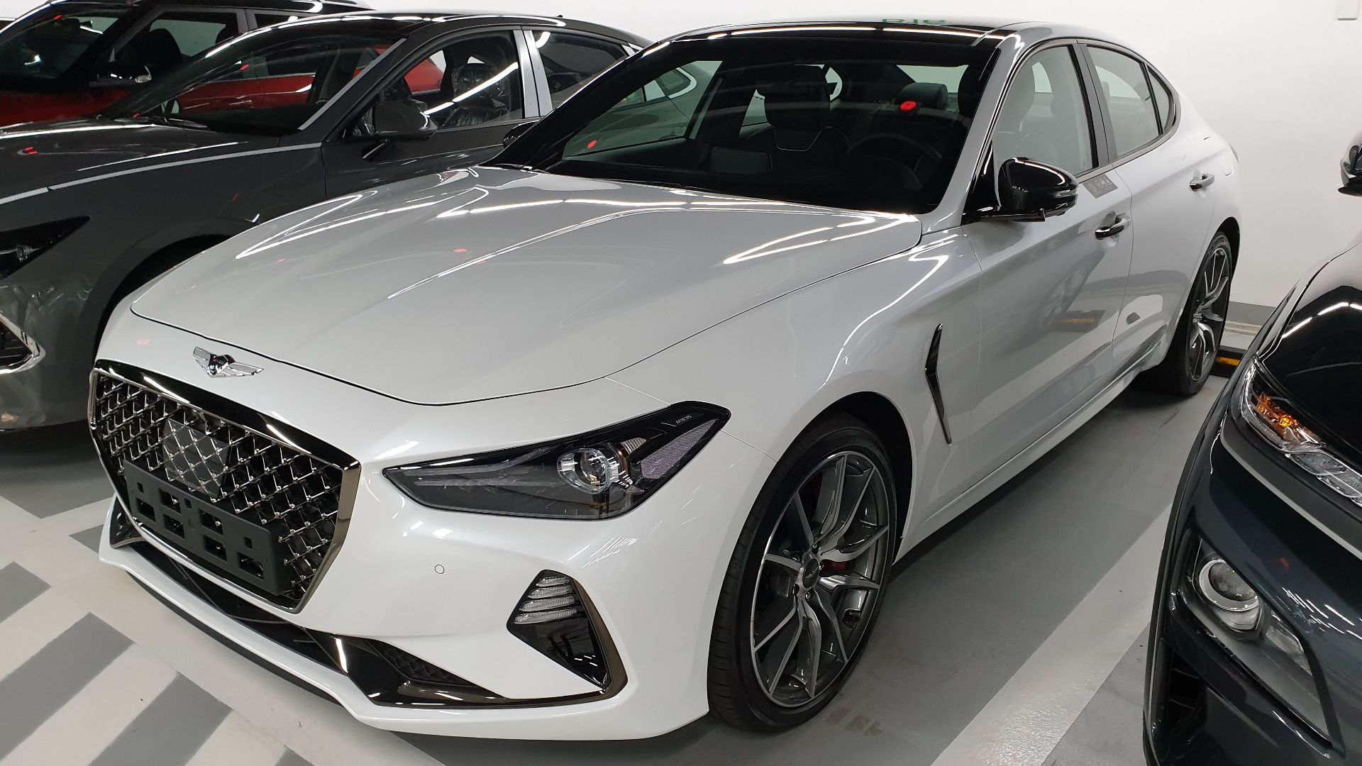 File:Genesis G70 IK white (3).jpg