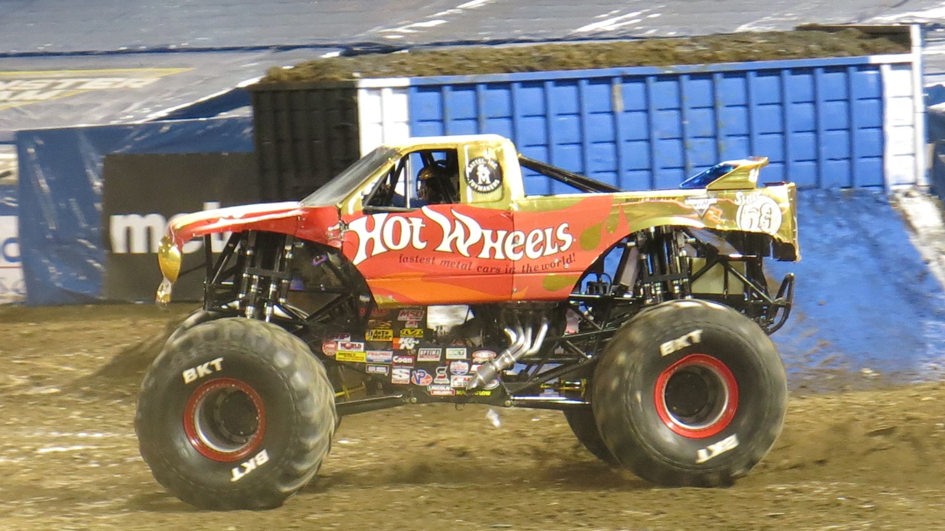 File:Team Hot Wheels Firestorm Monster Truck 2018 Gold Side.jpg