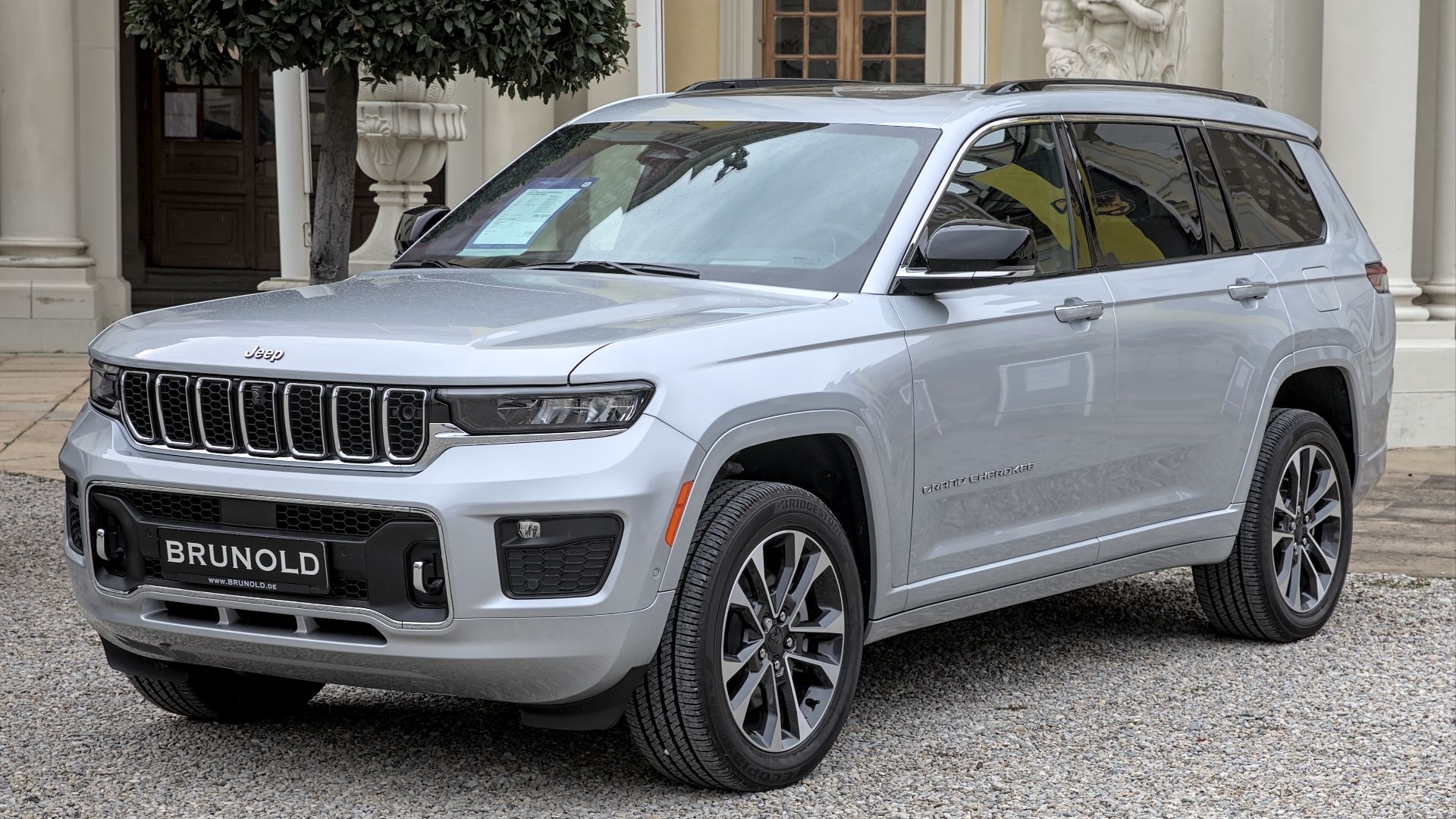 File:Jeep Grand Cherokee L Overland Automesse Ludwigsburg 2022 1X7A5918.jpg