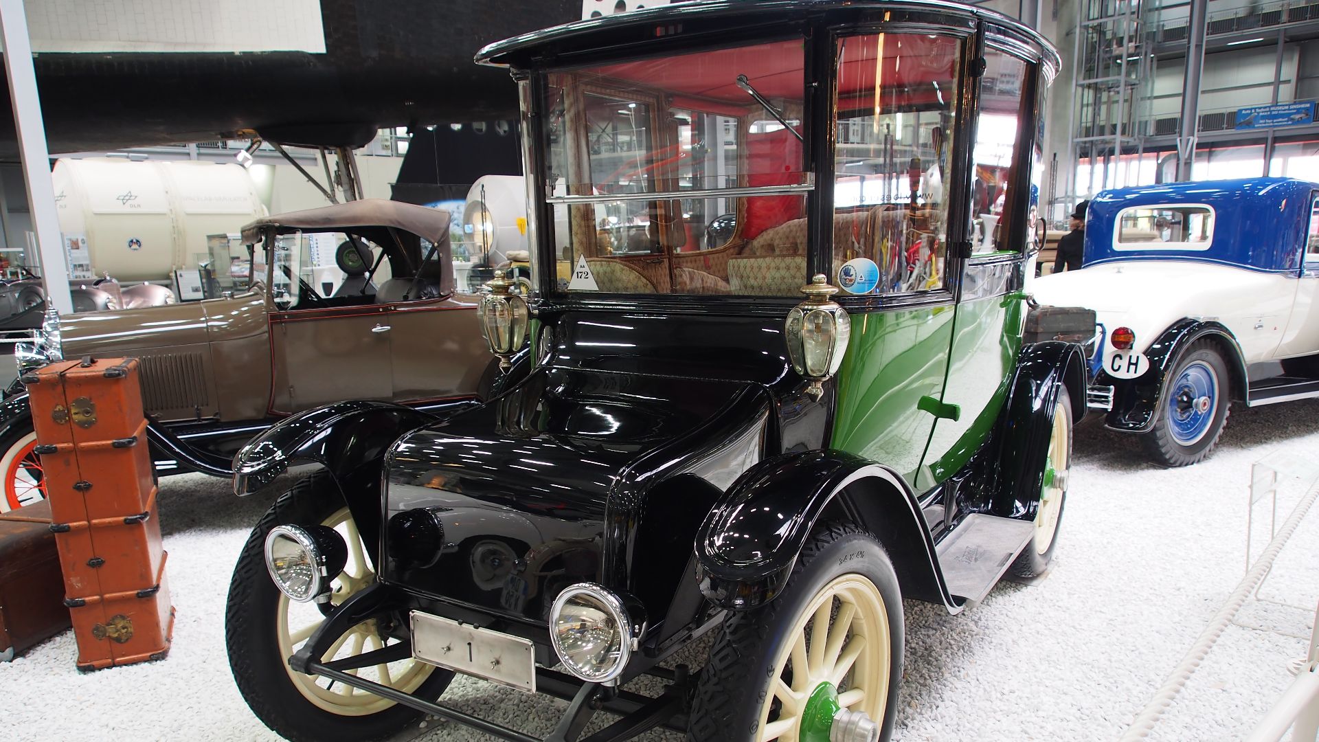 File:Green Detroit Electric pic2.JPG