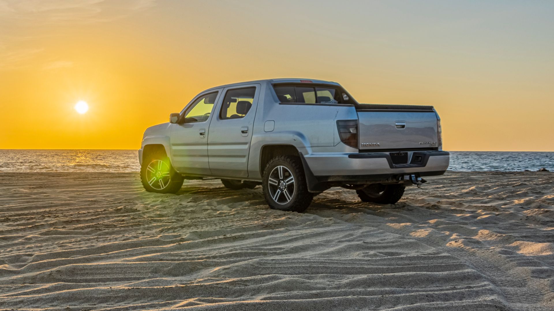 File:2012 Honda Ridgeline RTL-at Sunset4.jpg