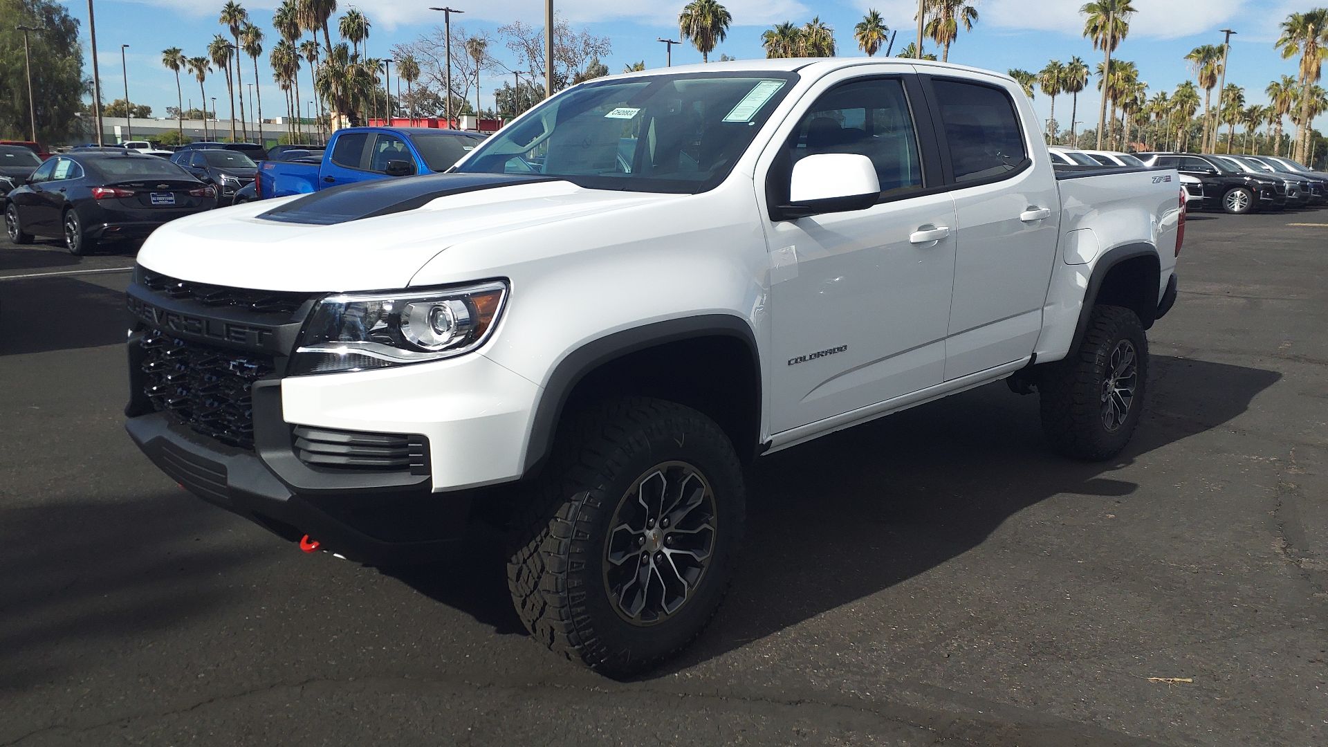 File:22 Chevrolet Colorado ZR2.jpg