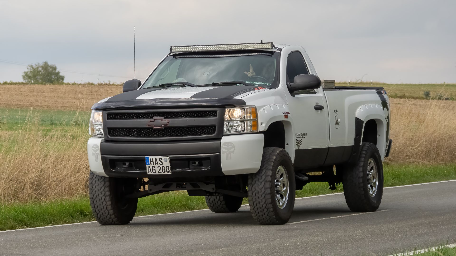 File:Leimershof US-Car-Treffen 2011 Chevrolet Silverado 1500 Regular Cab-20220911-RM-161738.jpg