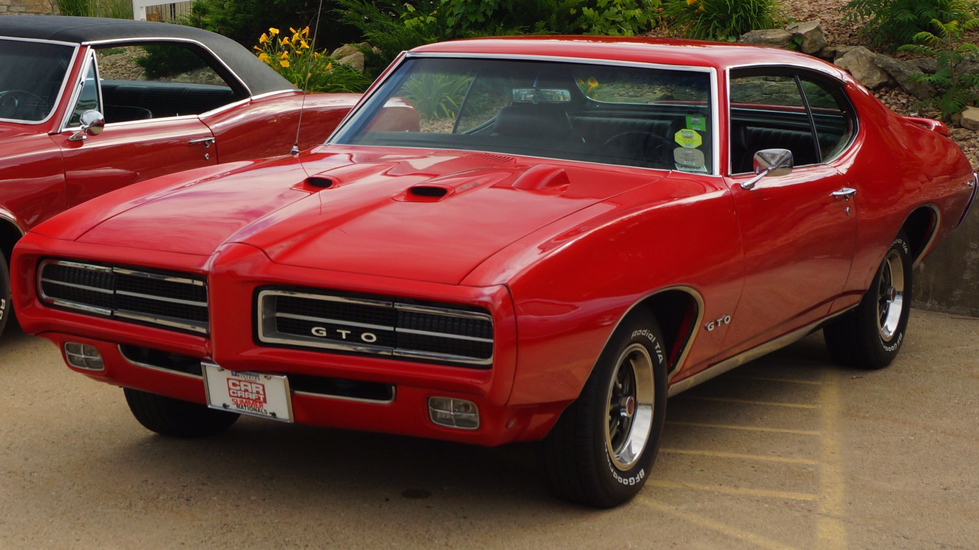 File:1966 & 1969 Pontiac GTO (34841847634).jpg