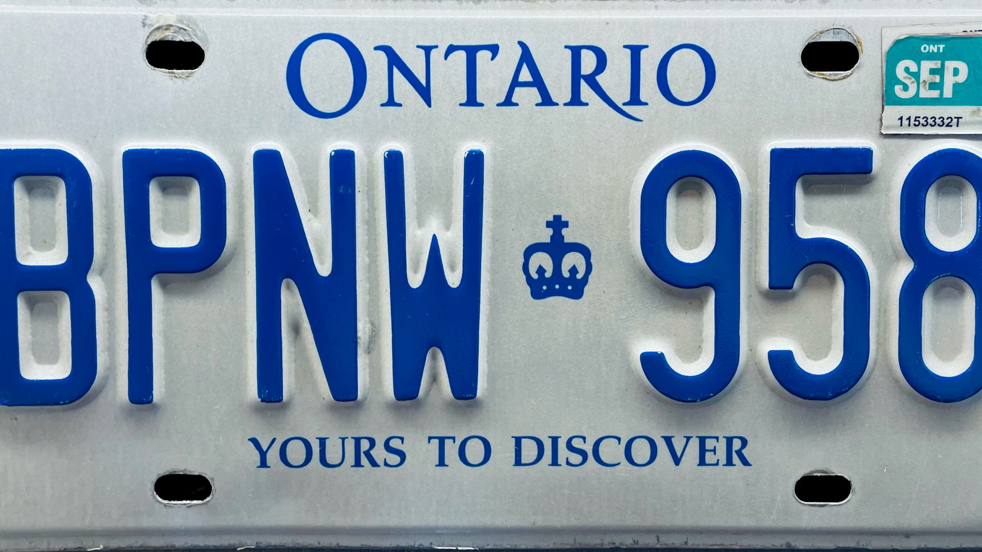 File:1997 Ontario license plate BPNW♔958.png